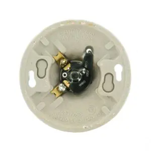 leviton-lamp-accessories-29816-c-1d_1000