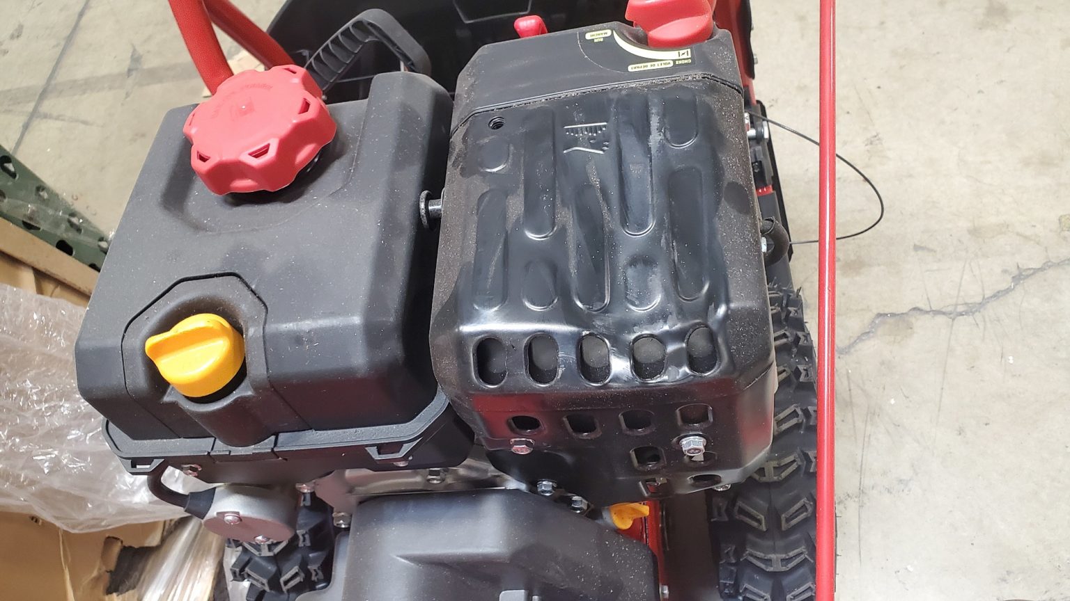 *Dented* TroyBilt Storm 2410 Snow Blower 31AS6BN2723 208CC Snow Blower