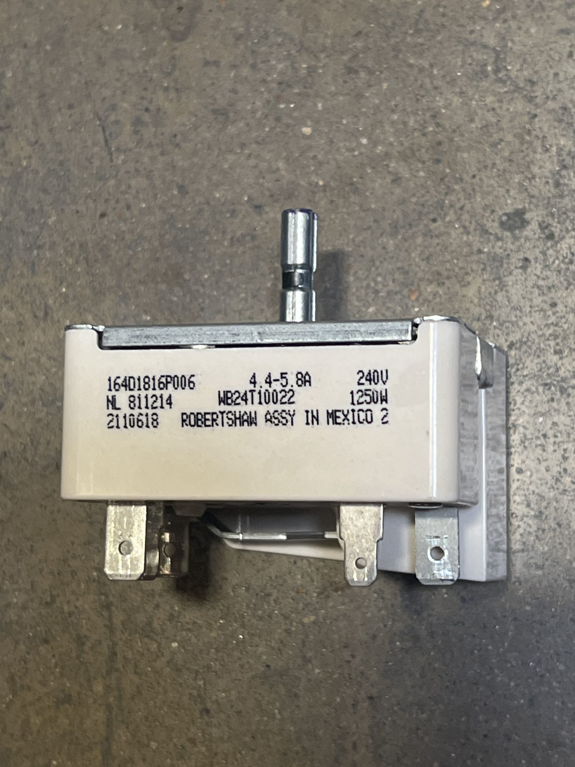 GE Range Oven Surface Element Control Switch WB24T10022 164D1816P006